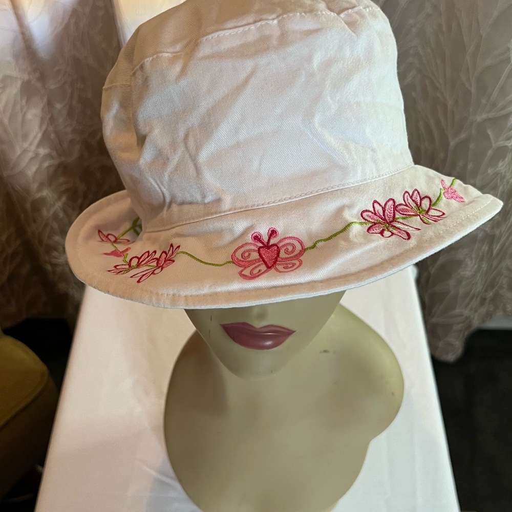 Embroidered White and Pink Girl’s Bucket Hat